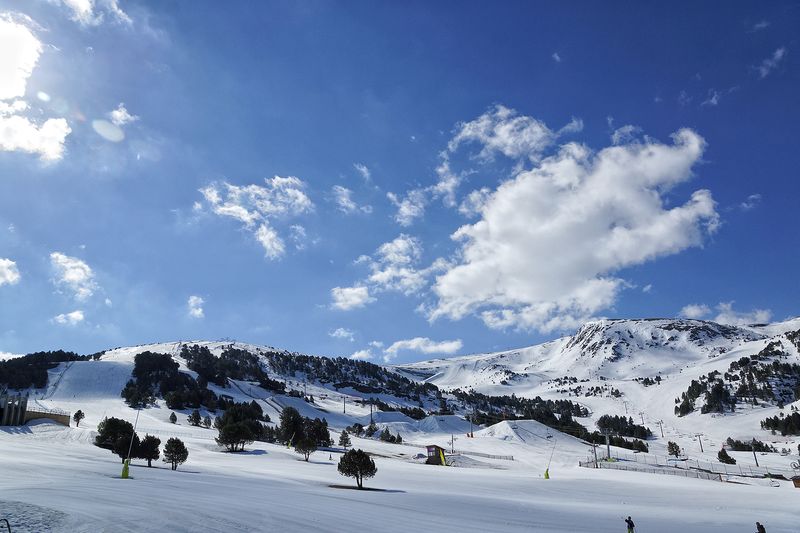 Grandvalira te ofrece la oportunidad de esquiar gratis!