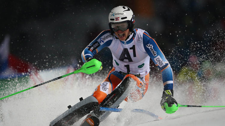 El noruego Kristoffersen gana el slalom nocturno de Schladming