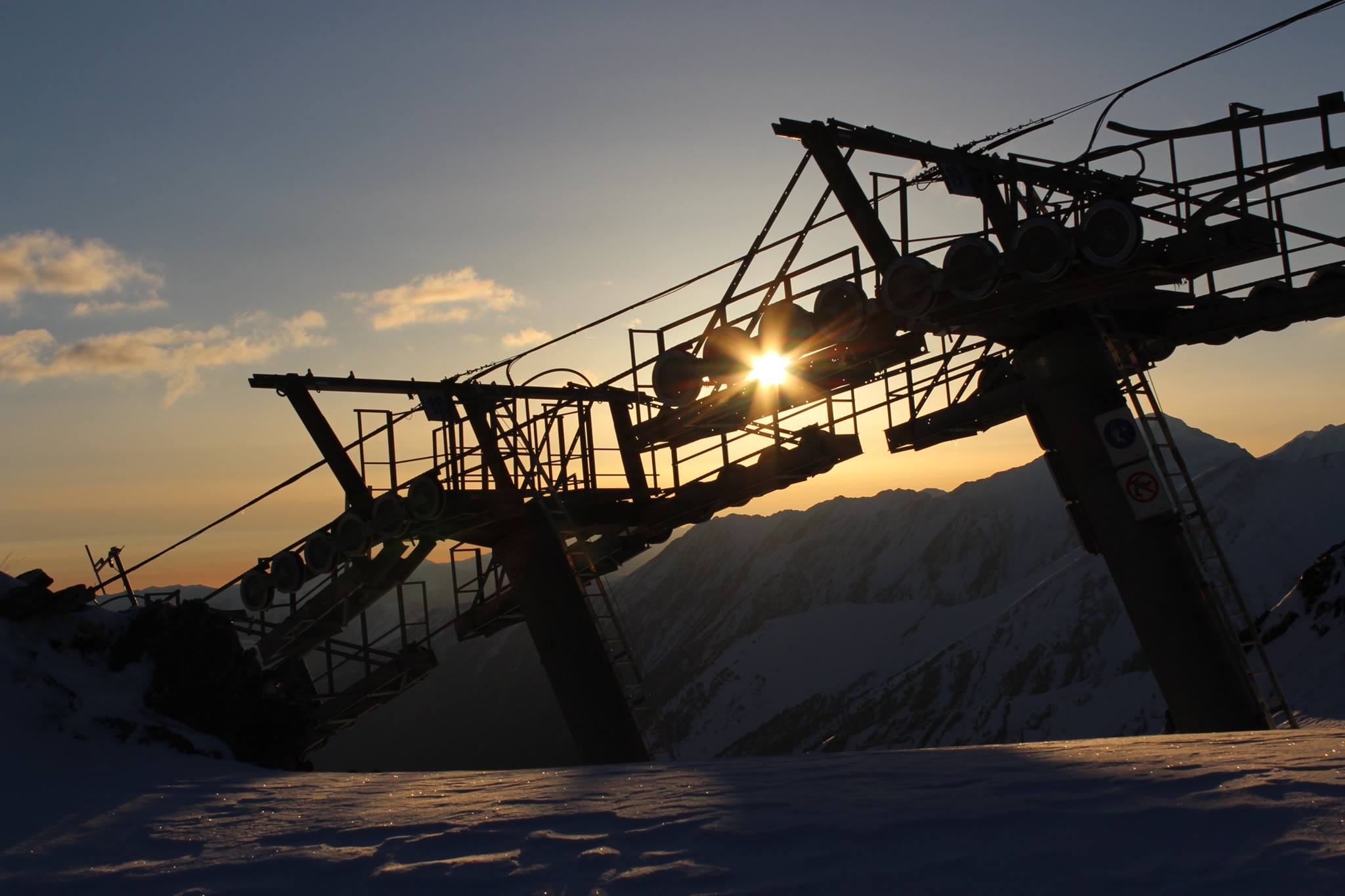 La última oportunidad de esquiar en los Pirineos franceses con mucha nieve y precios increíbles