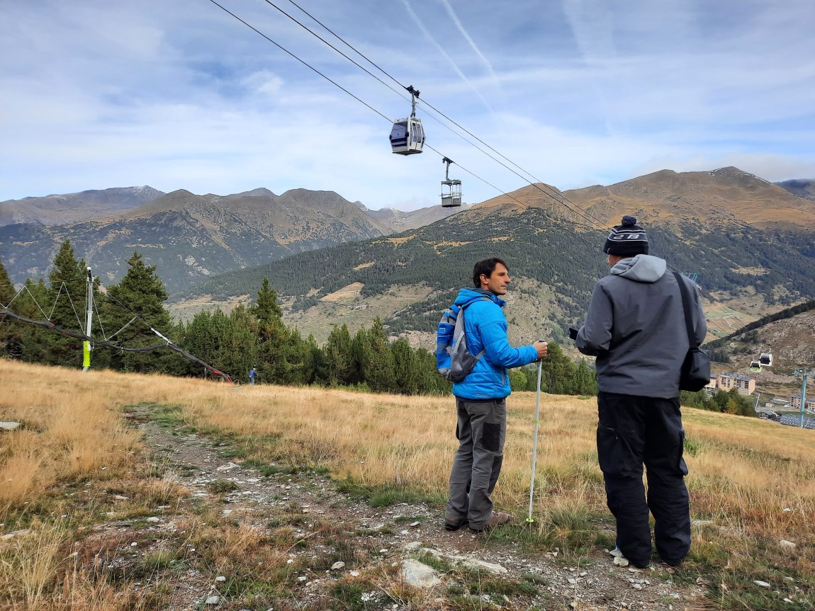 Grandvalira instala nuevos cañones en la pista Avet de cara a las Finales de la Copa de Europa 2022