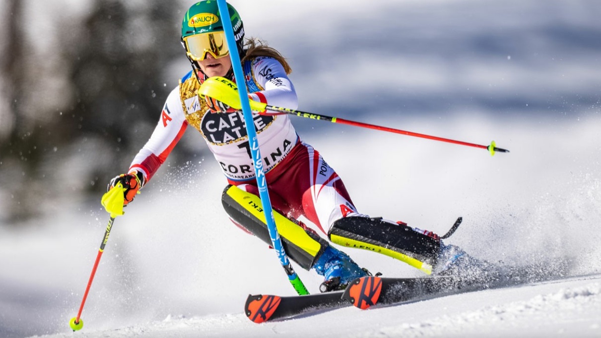 La austriaca Liensberger gana la batalla por el oro en el slalom de Cortina d'Ampezzo 