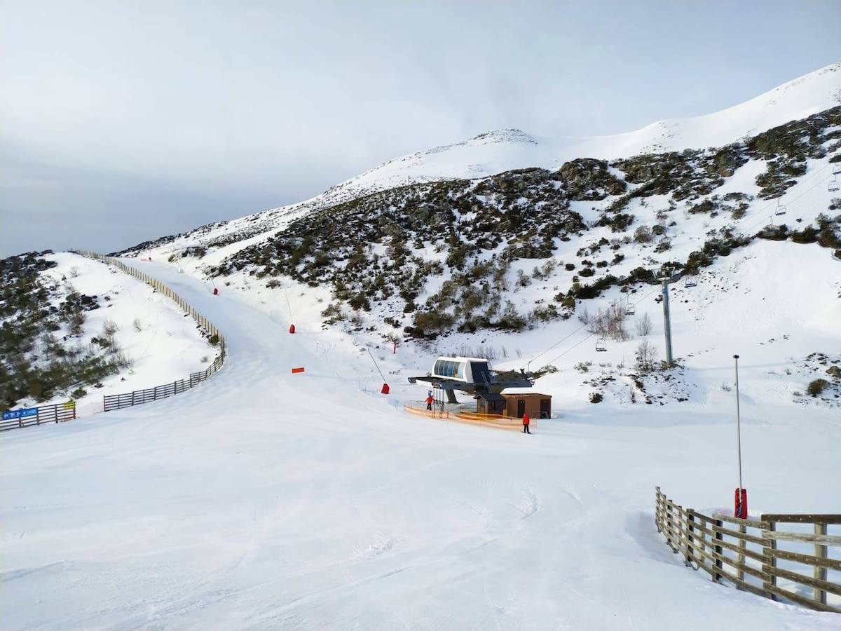 Las estaciones de esquí de León se preparan para abrir el último fin de semana de noviembre