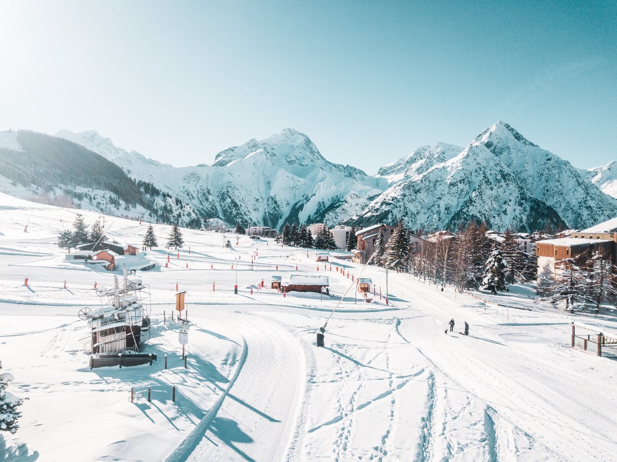 Las estaciones de esquí francesas no abrirán el 1 de febrero y puede que ya no lo hagan