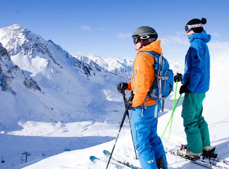 Disfruta al máximo de la nieve primavera en el grupo Les Pyrénees