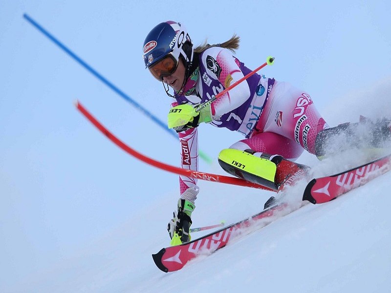 Victoria de Mikaela Shiffrin en el Slalom de Levi gracias a un gran primera manga