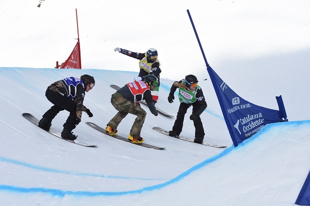 Los éxitos de Lucas Eguibar en Snowboard Cross han puesto en alza esta modalidad deportiva