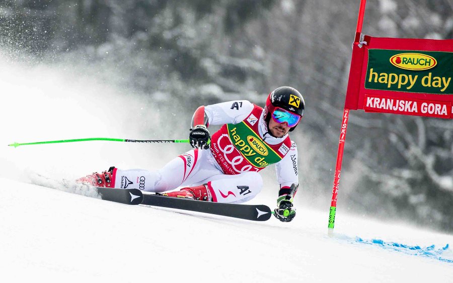 La leyenda del esquí Marcel Hirscher prueba a correr en Enduro y se rompe