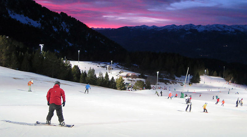 Masella llega a las fiestas de Navidad con más de 50 km de pistas y el estreno del Esquí Nocturno