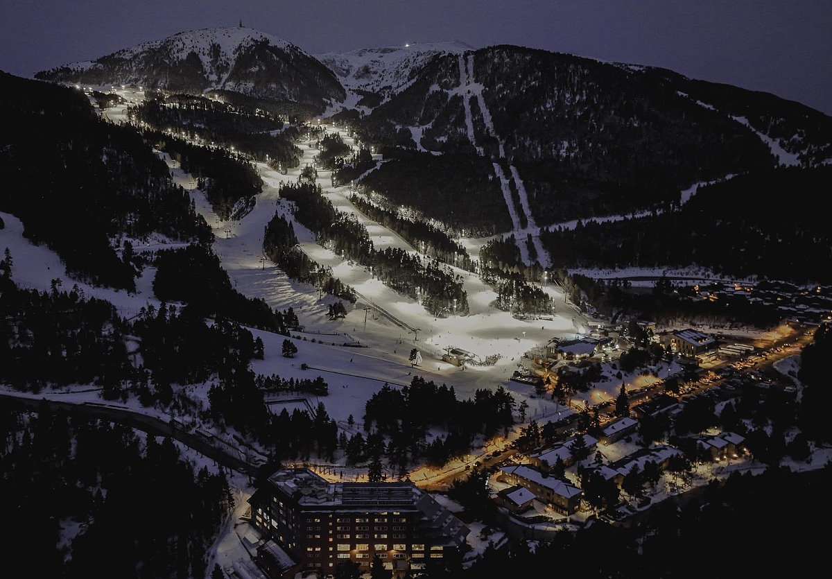 Masella apaga la luz del esquí nocturno 2022-23 con más de 27.000 esquiadores