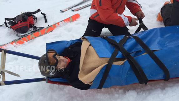 Mercedes Milá evacuada tras sufrir un accidente de esquí en Sestrière (Italia) 