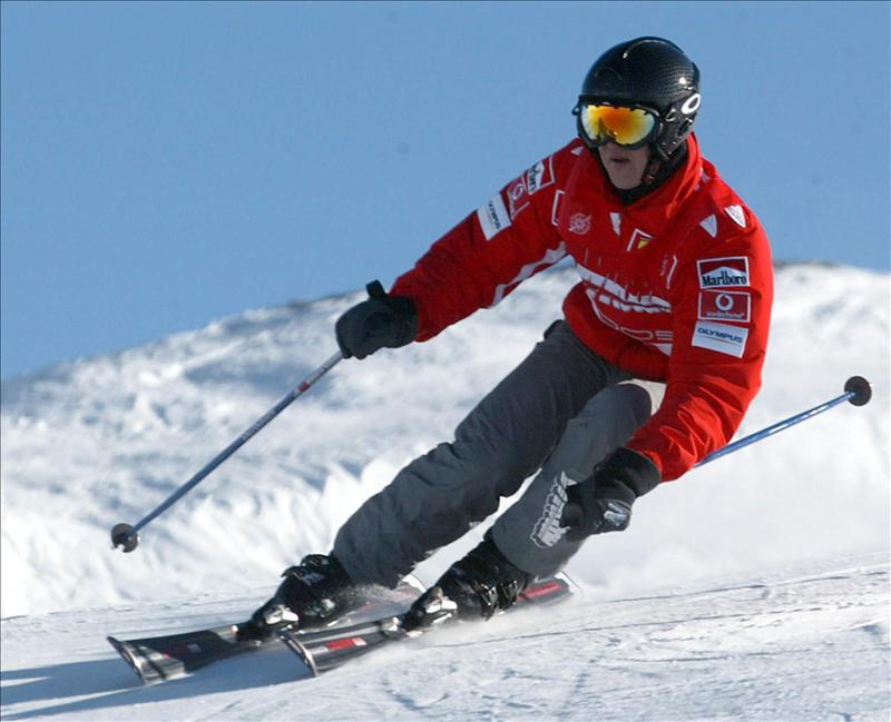 Michael Schumacher se estampa en la nieve
