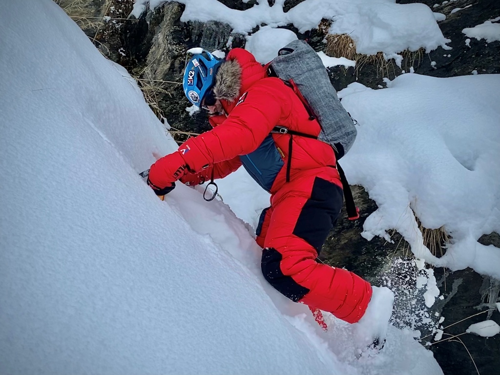 Sergio Mingote equipado por Millet, prepara su asalto al K2 en ascenso invernal