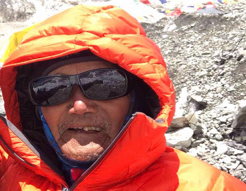 uere Min Bahadur Sherchan (85 años), cuando intentaba batir el récord de mayor edad en el Everest