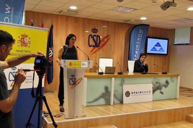 Mónica Bosch y Olmo Hernán durante la presentación del Plan Estratégico de la RFEDI