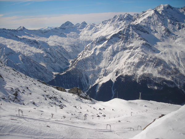 Después de Cortina, ahora Macugnaga reabre sus pistas este fin de semana para el esquí de verano