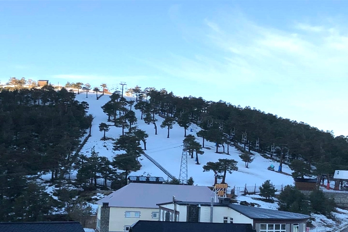 El Gobierno condena a la estación de esquí de Navacerrada a desaparecer por no ser viable