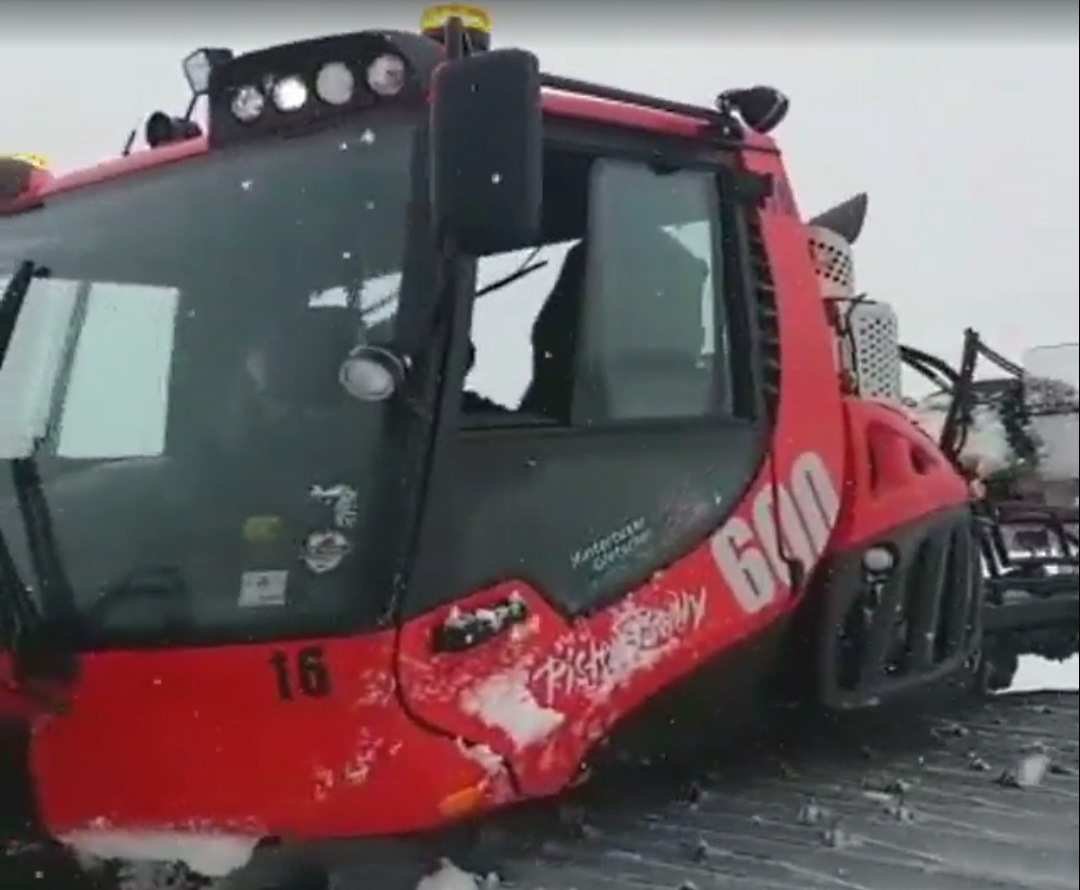 Vídeo: Las ratracs pisaban la nevada de ayer en el glaciar de Hintertux