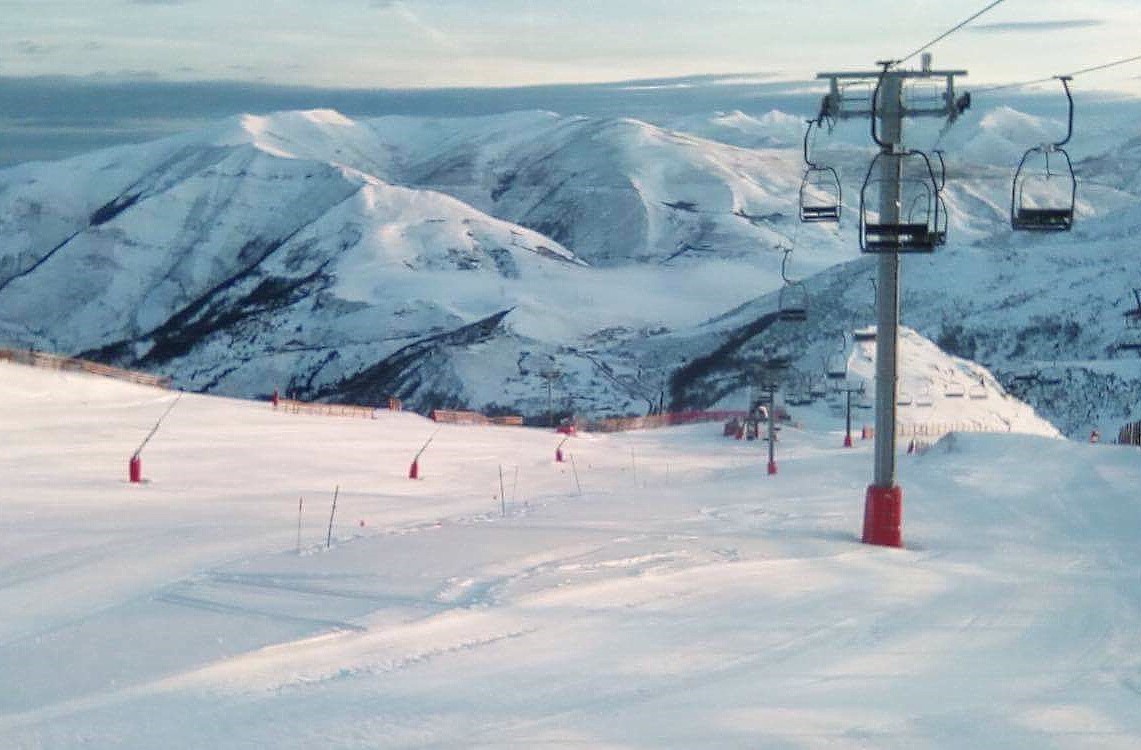 Mala temporada para las estaciones de Asturias, que han perdido 33.000 días de esquí