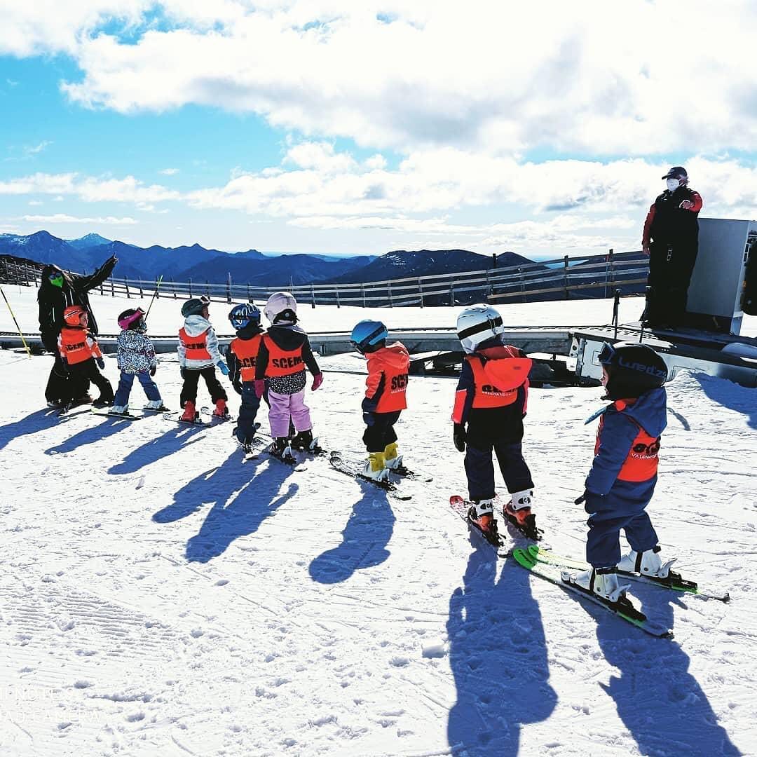 León y Asturias se vuelcan en las semanas blancas para llenar sus estaciones de esquí