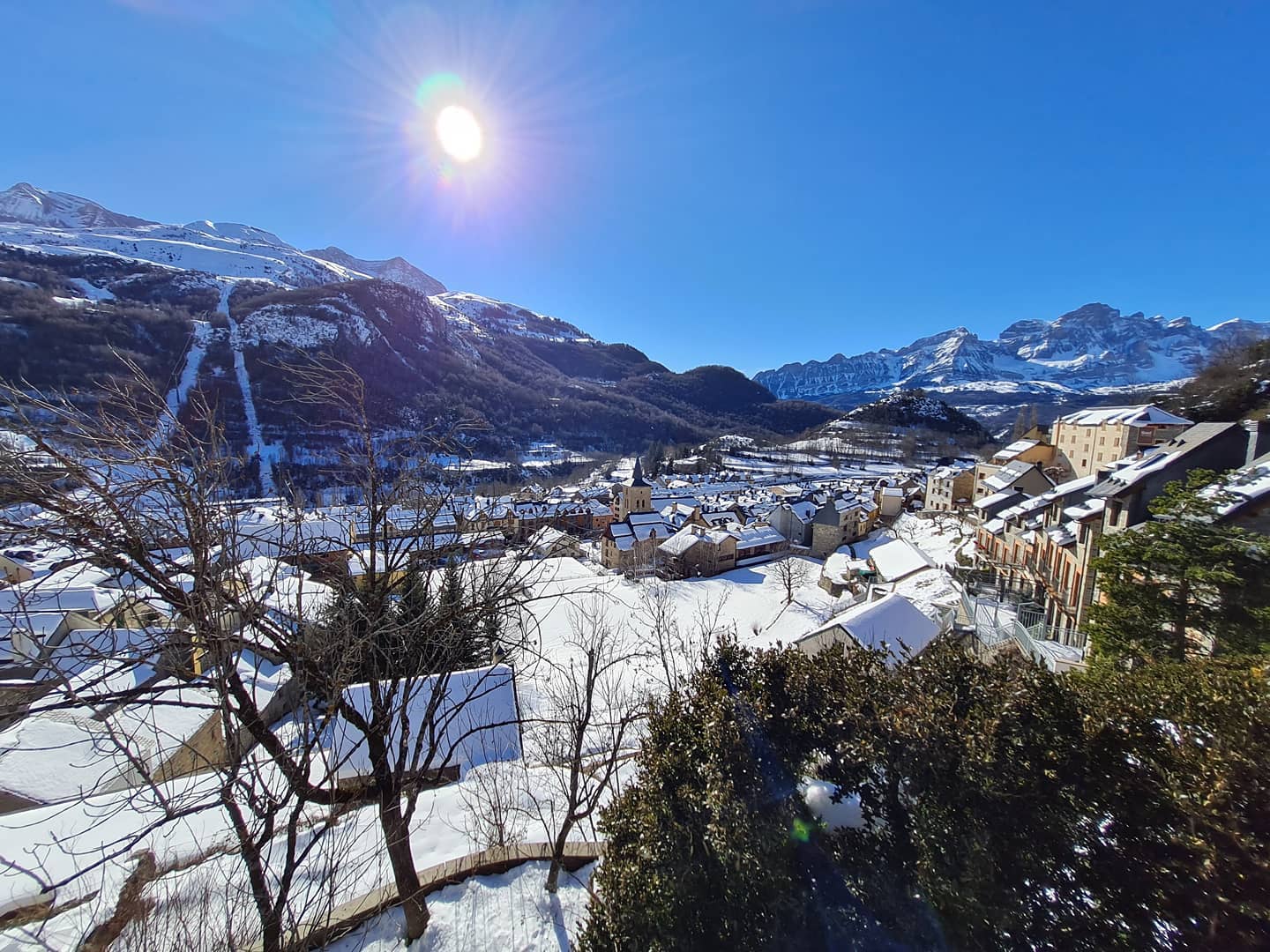 Aragón aprueba el plan de empleo para subvencionar a los trabajadores de la nieve