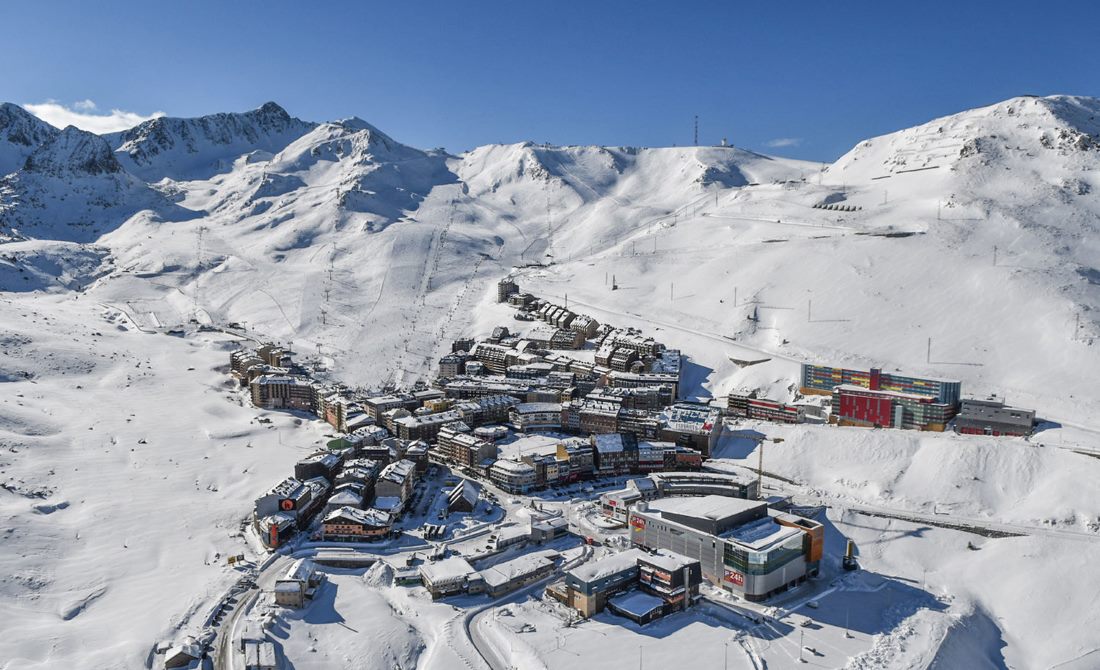 El Pas de la Casa encara con optimismo el invierno a pesar de las dudas sobre Grandvalira