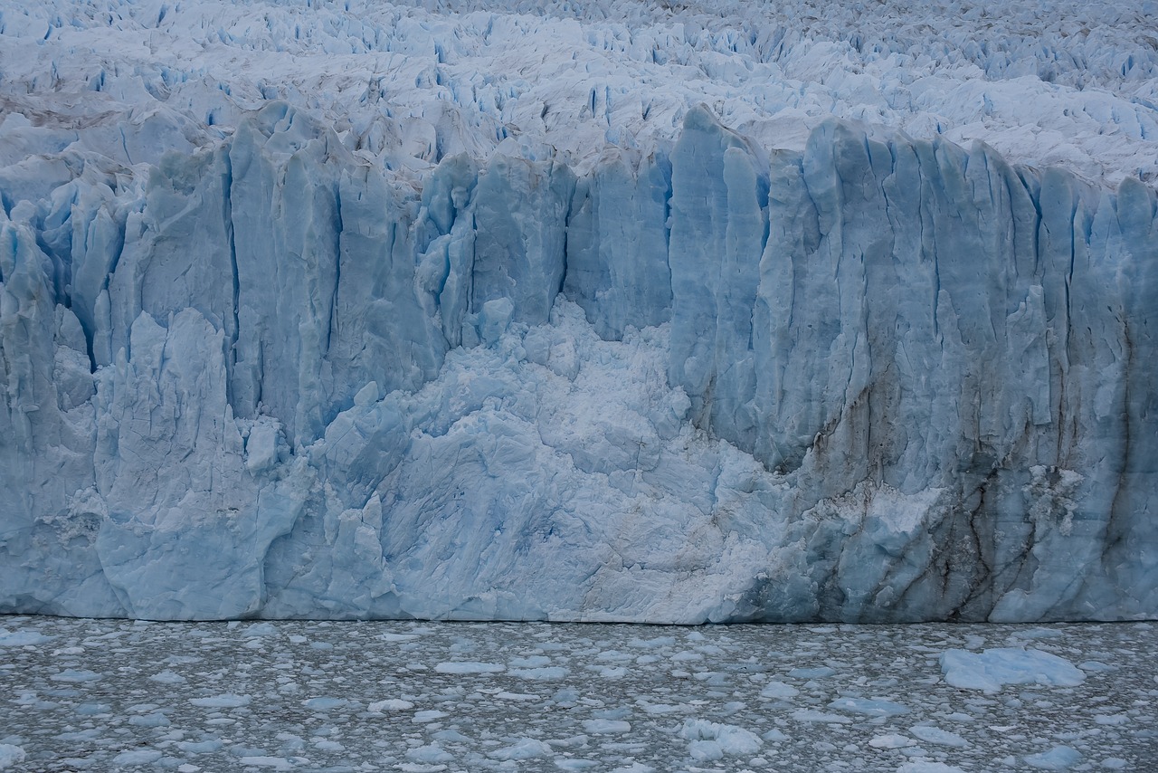 Vídeo del espectacular desplome del "puente" del Perito Moreno