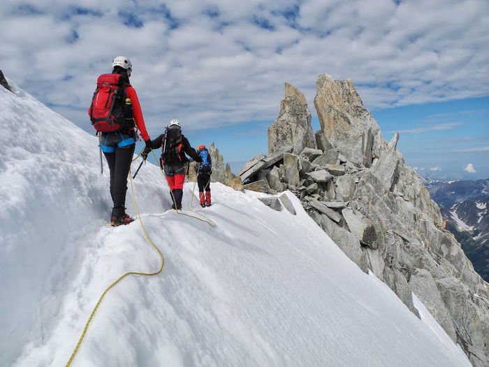 Un hombre y una mujer mueren en la primera avalancha del año en Chamonix