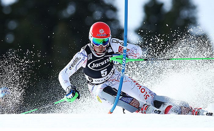 Petra Vlhova gana el Slalom de Aspen y relega a Shiffrin a la segunda posición