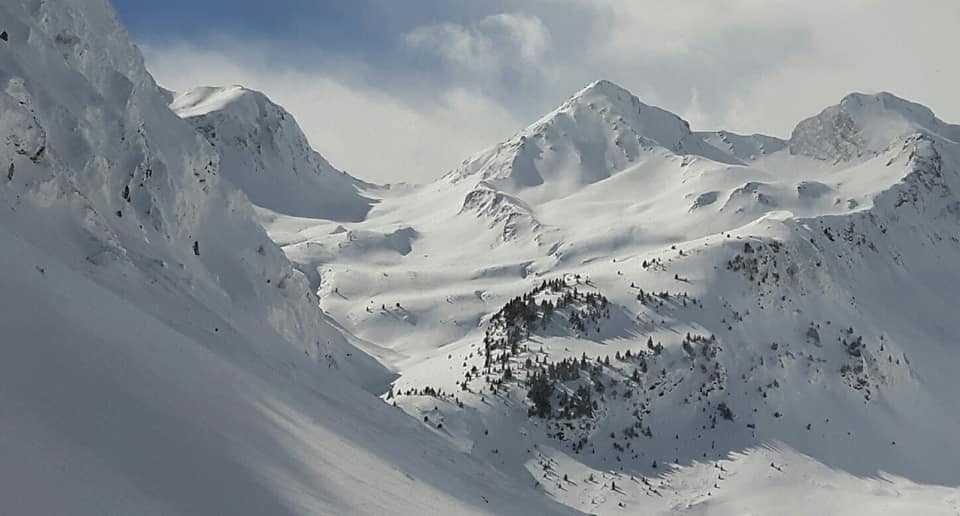 Una avalancha mata a dos esquiadores españoles en los Alto Pirineos franceses