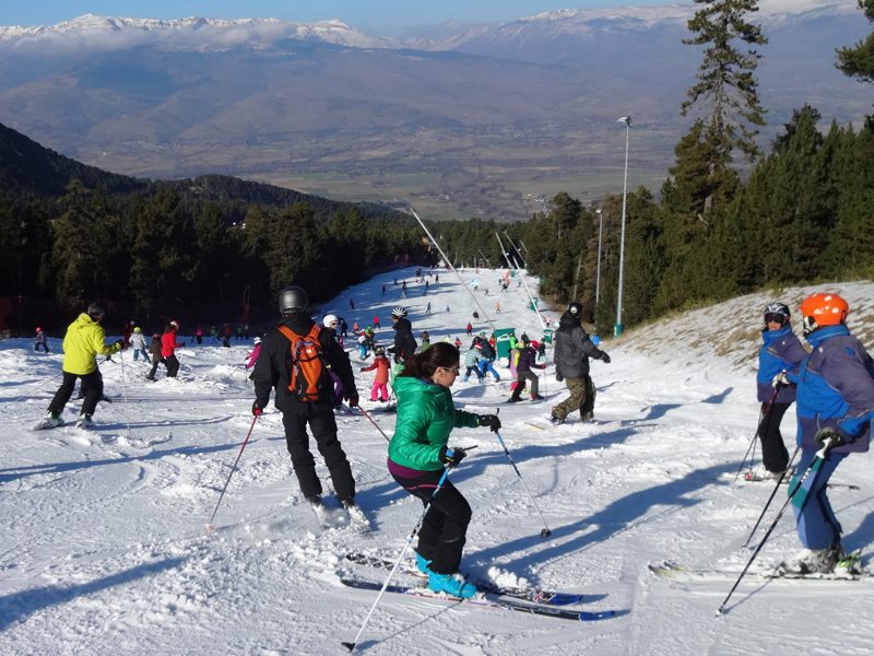 10 Consejos para esquiar en pistas masificadas