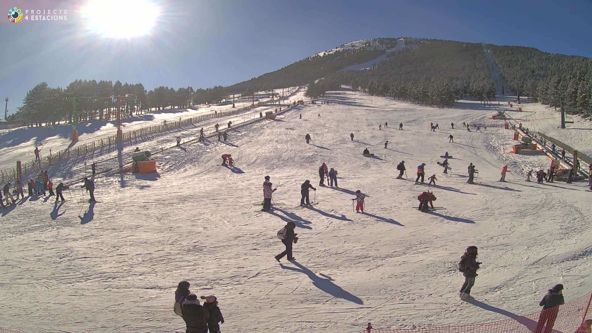 Port del Comte vive la mejor nieve de la temporada con 24 kilómetros esquiables