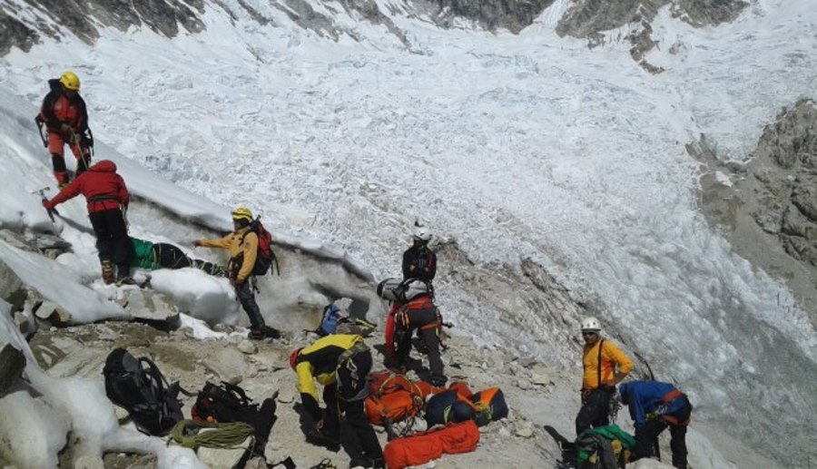 Rescatan los cuerpos de los tres montañistas fallecidos en el nevado Alpamayo