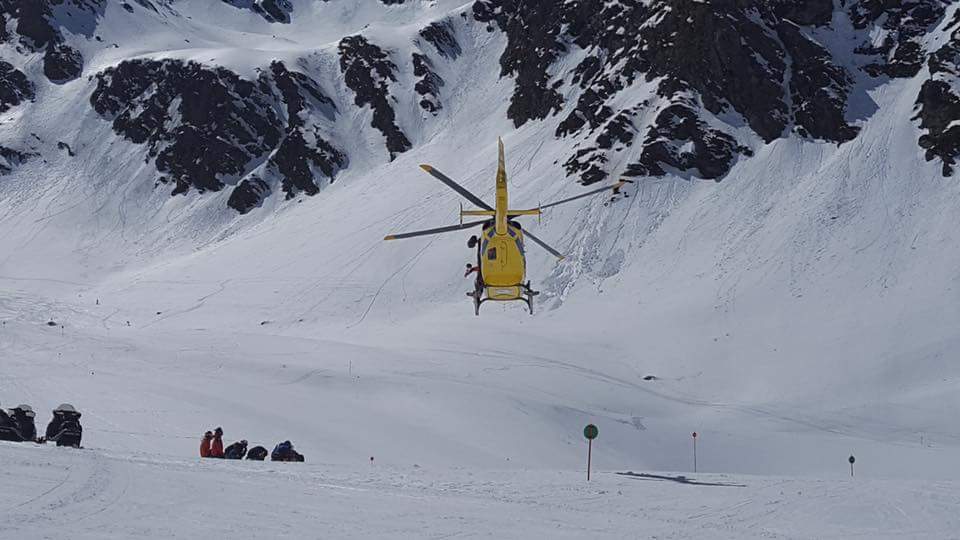 Un esquiador sufre un accidente en Arcalís mientras practicaba esquí en parapente