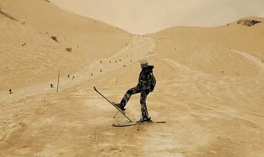 Fenómeno inusual: la nieve se tiñó de naranja en las estaciones de esquí del este de Europa