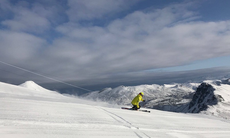 San Isidro y Leitariegos recibieron más de 12.000 esquiadores en Navidades