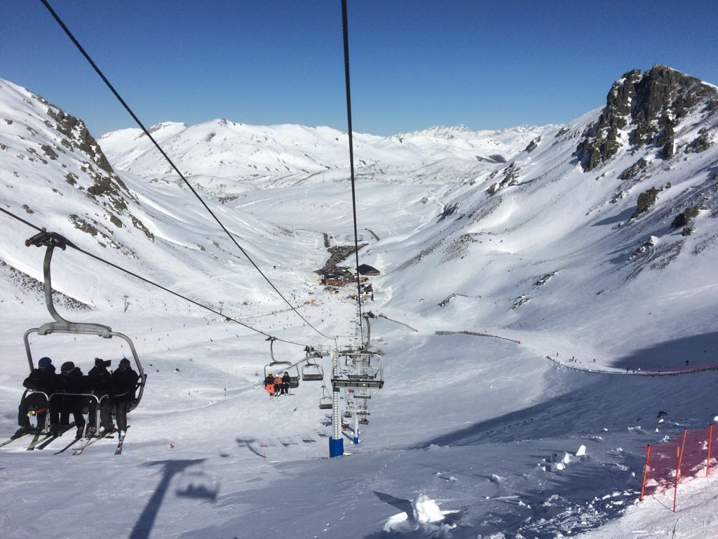 Nieve de León cuantifica en casi 158.000 el número de esquiadores de San Isidro y Leitariegos