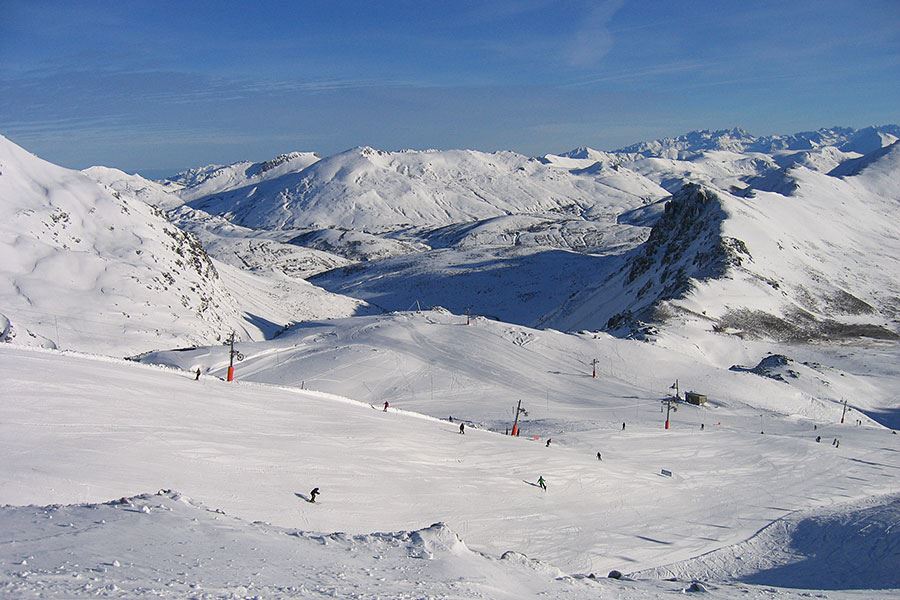 La Diputación de León se apunta a la fiesta y amplia temporada de esquí hasta el 23 de abril