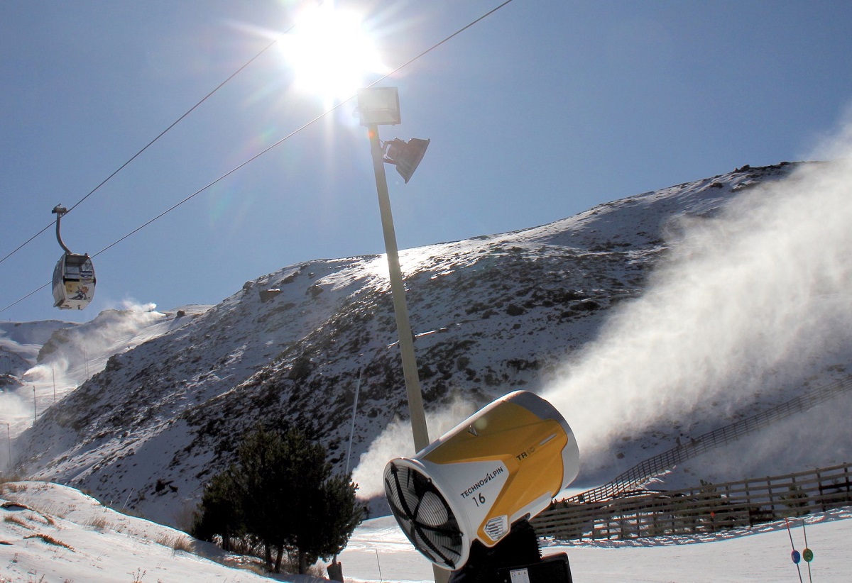 Sierra Nevada comienza los preparativos para la nueva temporada de esquí