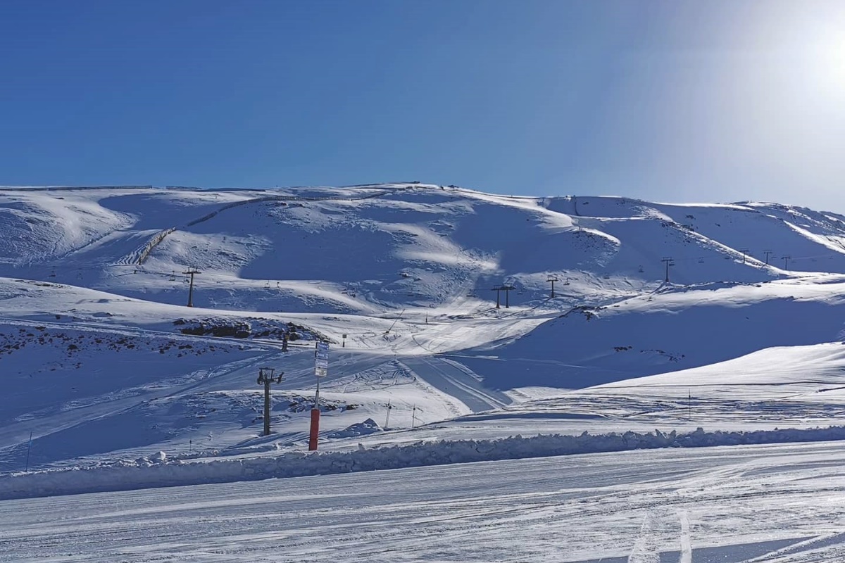 Convocada huelga de remontes en Sierra Nevada “en el mejor momento” de la temporada de esquí