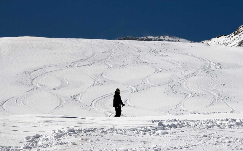 Sierra Nevada afronta con nieve y alegría sus últimos días de la Temporada 2014/15