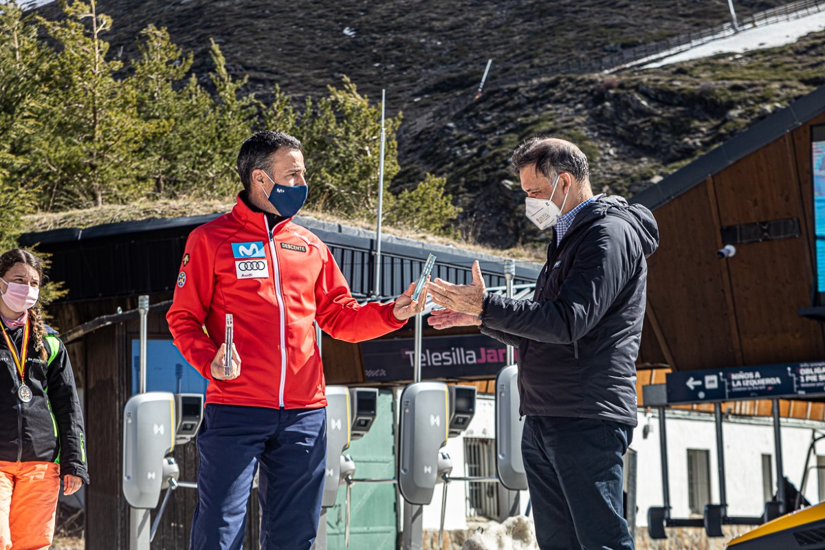 Sierra Nevada recibe el agradecimiento de la RFEDI por su apoyo a la competición