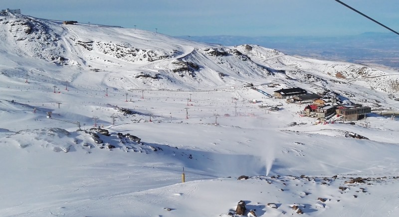 Sierra Nevada celebra el Día Mundial de la Nieve aumentando sus kilómetros esquiables