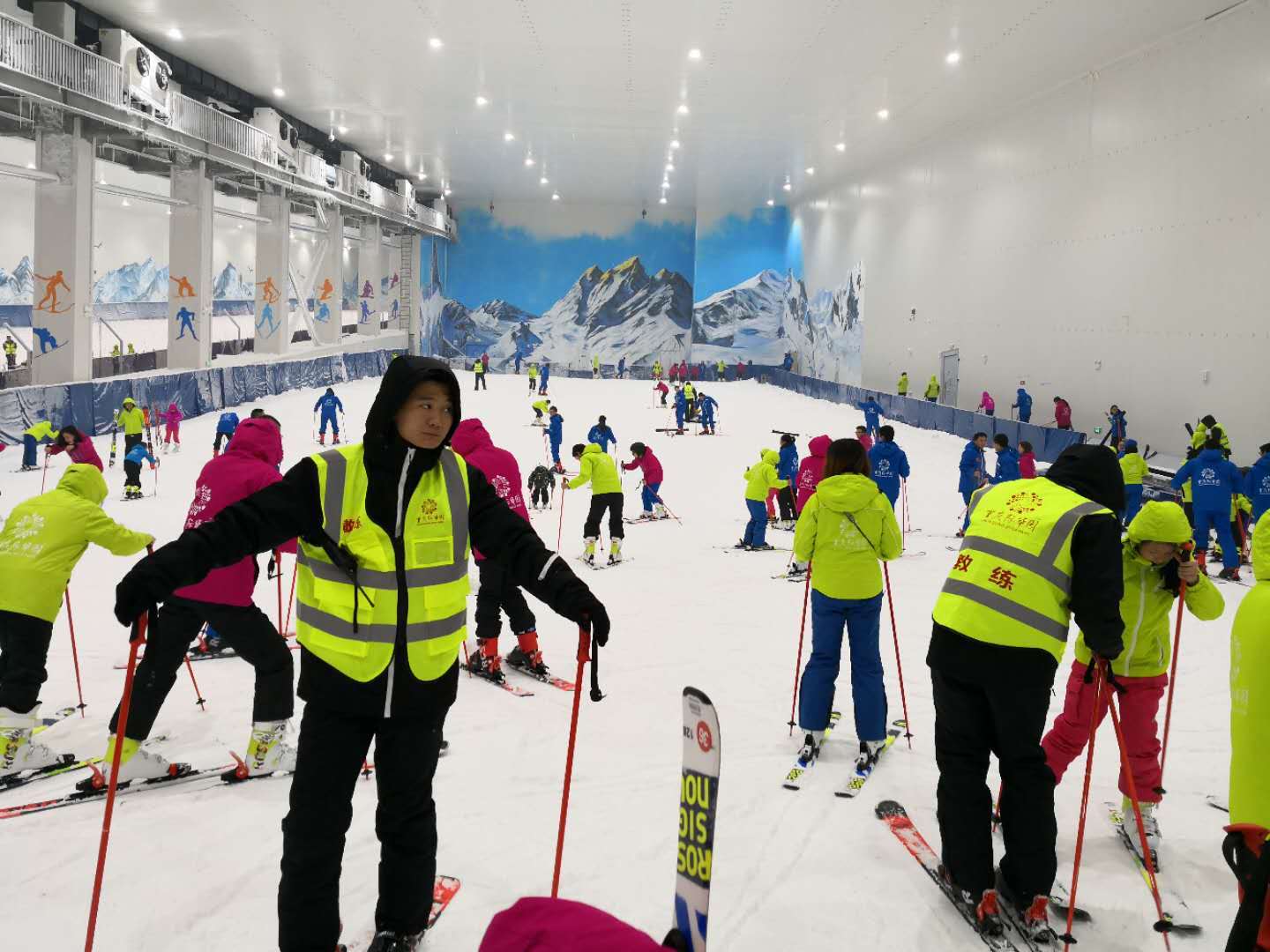 China llegará antes de finales de año a las cincuenta estaciones de esquí indoor