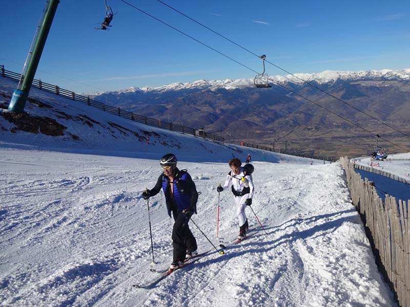 Las estaciones andorranas consiguen mejorar la convivencia entre “skimos” y esquiadores en pistas