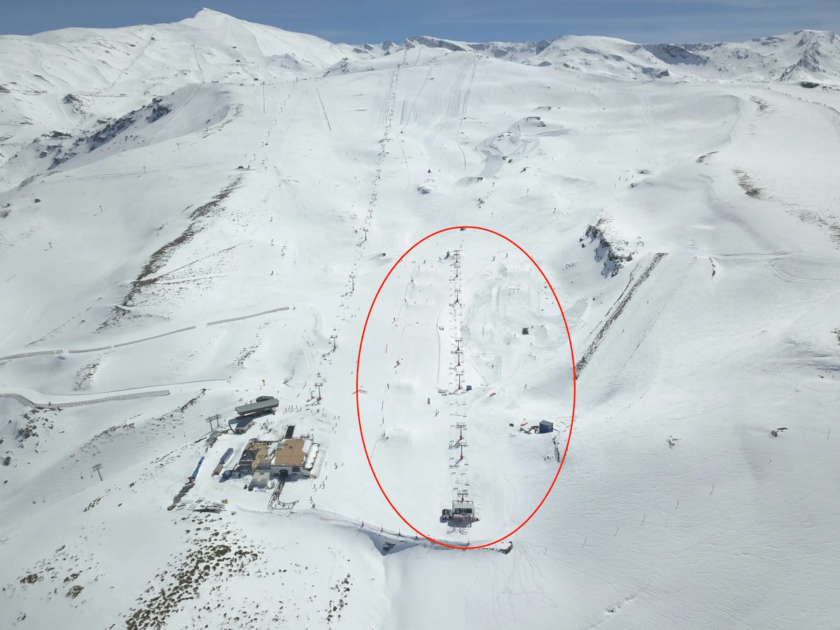 Las recientes nevadas permiten ampliar el nuevo snowpark de Sierra Nevada