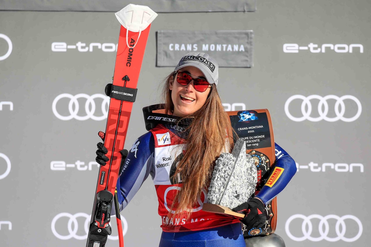 Sofia Goggia impone su ley y gana su segundo descenso consecutivo en Crans-Montana