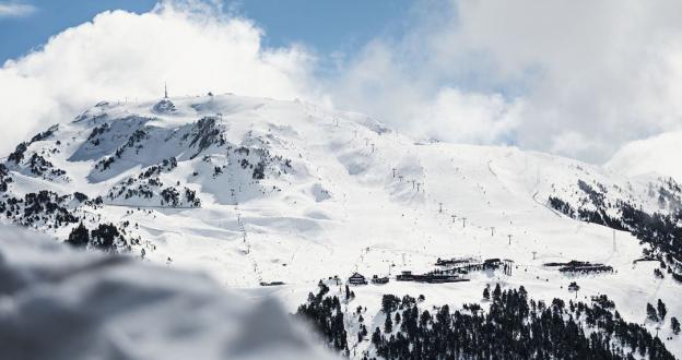 España y Andorra salvan una temporada difícil en la que pierden el 5,7% de esquiadores