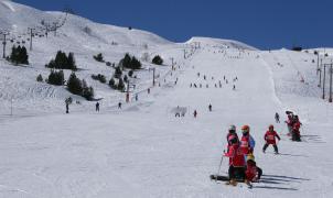 En dos semanas abrirán al menos 5 de las 39 estaciones de esquí del Pirineo francés
