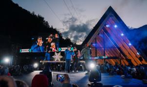 Las estrellas del esquí mundial brillan en la fiesta de los Dorsales en L’Abarset