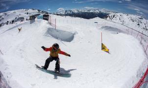 No te pierdas el Banked Slalom 2024 de Landing Snowboard en Baqueira Beret